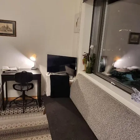 10mins From Cent. Station. Apartment